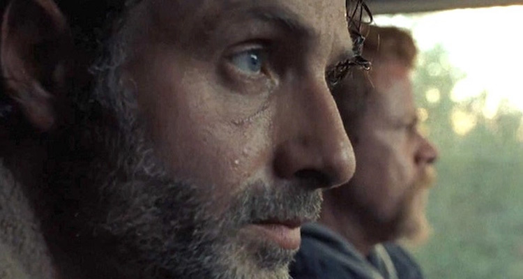 The Walking Dead (saison 6) : le showrunner s'explique sur le cliffhanger du final et l'arrivée de Jeffrey Dean Morgan (Grey's Anatomy, The Good Wife)