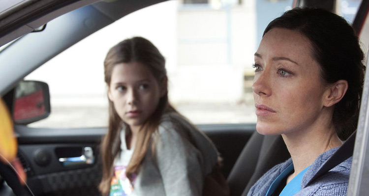 Poppy Montgomery (Unforgettable - saison 4) : « Al Burns va prendre conscience des sentiments qu'il a pour Carrie »