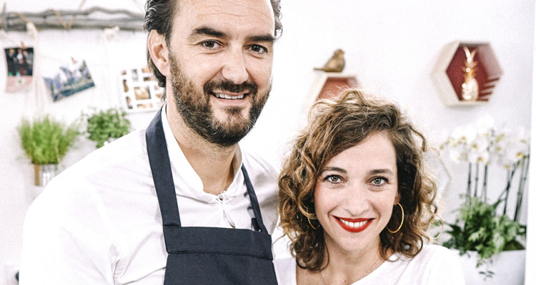Cyril Lignac et Aurélie Chaigneau chez les super-héros de la pâtisserie dans Sucrément bon