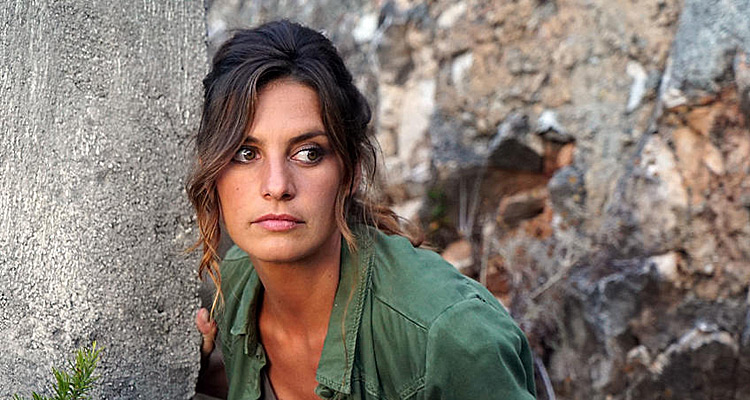 Un Bebe Pour Noel Laetitia Milot Plus Belle La Vie Rejoint Maud Baeker Demain Nous Appartient Sur Tf1 Toutelatele Un Bebe Pour Noel Laetitia Milot Plus Belle La Vie Rejoint Maud Baeker Demain Nous Appartient Sur Tf1 Toutelatele