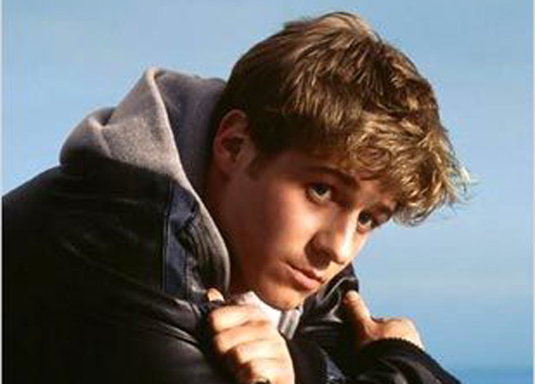 Ryan Atwood  / Ben McKenzie