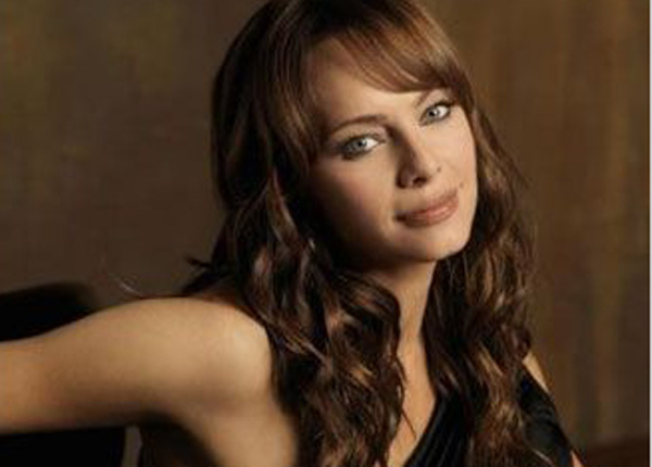 Julie Cooper / Melinda Clarke