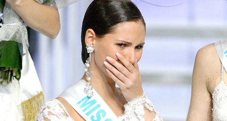 N.6 : Laetitia Bléger - Miss France 2004 (8.3 millions de téléspectateurs / 43.1% pda)
