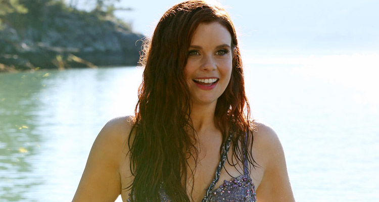 Ariel (Joanna Garcia Swisher)