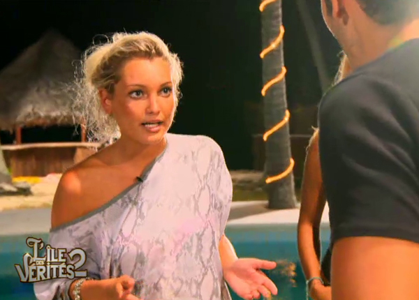 Aurélie (L’île des vérités 2, Carré Viiip)