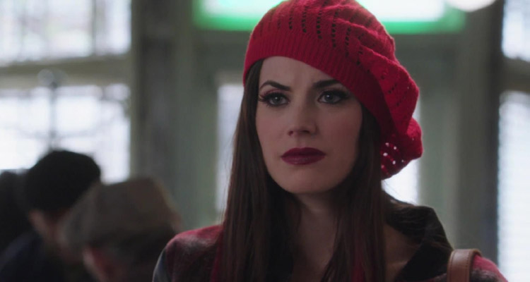 Le Chaperon Rouge (Meghan Ory)