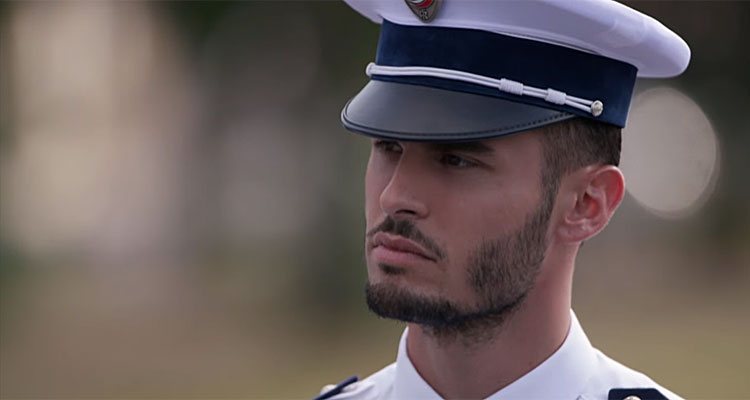 Les Touristes (TF1) : Baptiste Giabiconi écarté de la Mission Pompiers d'Arthur ?