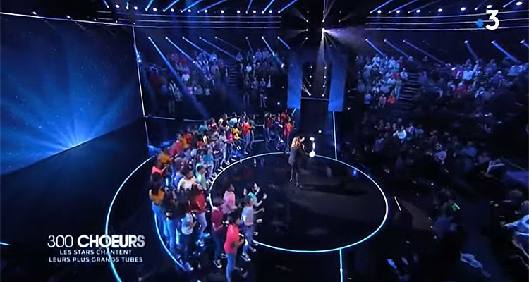 300 choeurs chantent leurs plus grands tubes : Lara Fabian, Trois Cafés Gourmands, Frédéric François, Gérard Lenorman, David Hallyday.... sur France 3