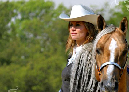 Equidia fait sa rentrée avec Sophie Thalmann-Soumillon et Julien Courbet