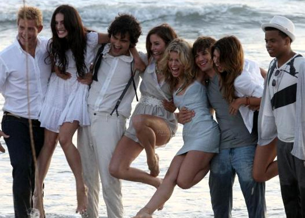 90210 Beverly Hills : la nouvelle génération rend ses clés sur 6ter