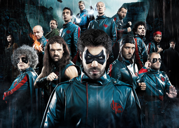 Simon Astier répond aux fans d'Hero Corp, dans l'attente de la saison 4