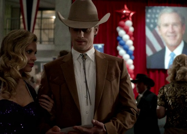 True Blood : Kristin Bauer van Straten répond à Sarah Palin