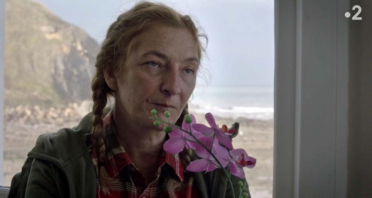 Audiences TV Prime (vendredi 12 août 2022) : écrasante victoire de Capitaine Marleau (France 2), Le gendarme et les gendarmettes (M6) frôle Good singers (TF1)