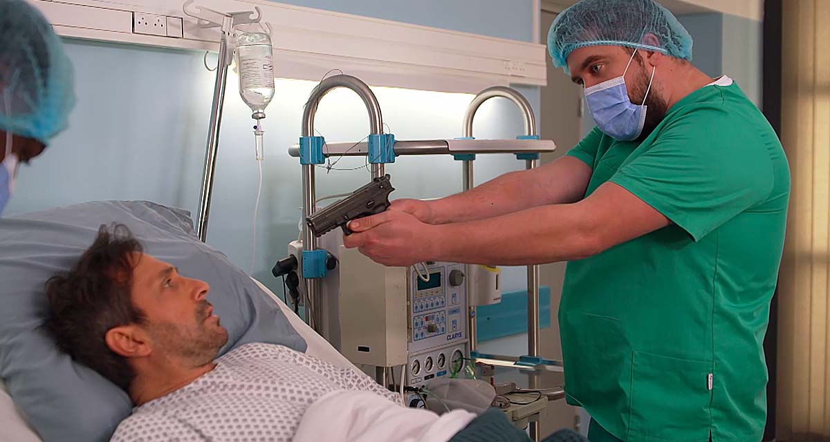 Les mystères de l'amour (spoiler) : Christian tué à l'hôpital ? Chloé face à la mort sur TMC