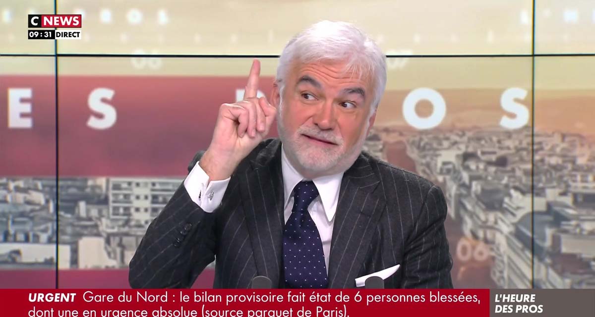 L'heure des Pros : « Je vais prendre une fessée ! », la mère de Pascal Praud intervient en direct sur CNews