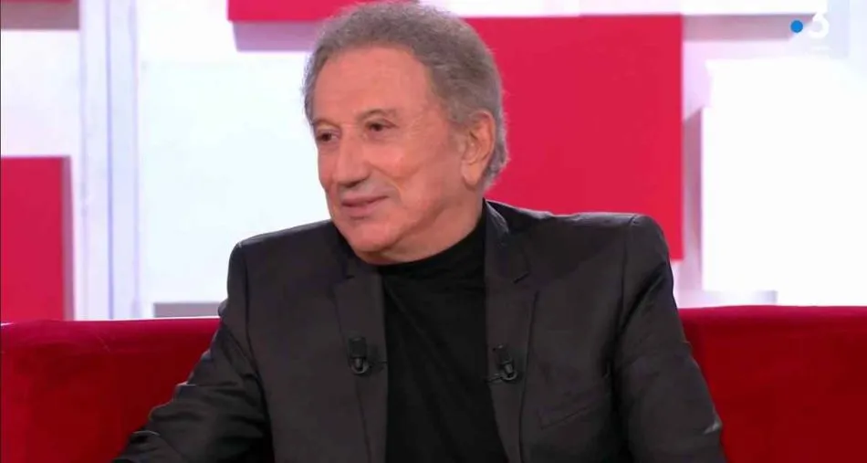 Michel Drucker : « J’ai appris à me faire mal », l’animateur de Vivement dimanche révèle ses blessures, coup d’arrêt sur France 3 Michel Drucker : « J’ai appris à me faire mal », l’animateur de Vivement dimanche révèle ses blessures, coup d’arrêt sur France 3