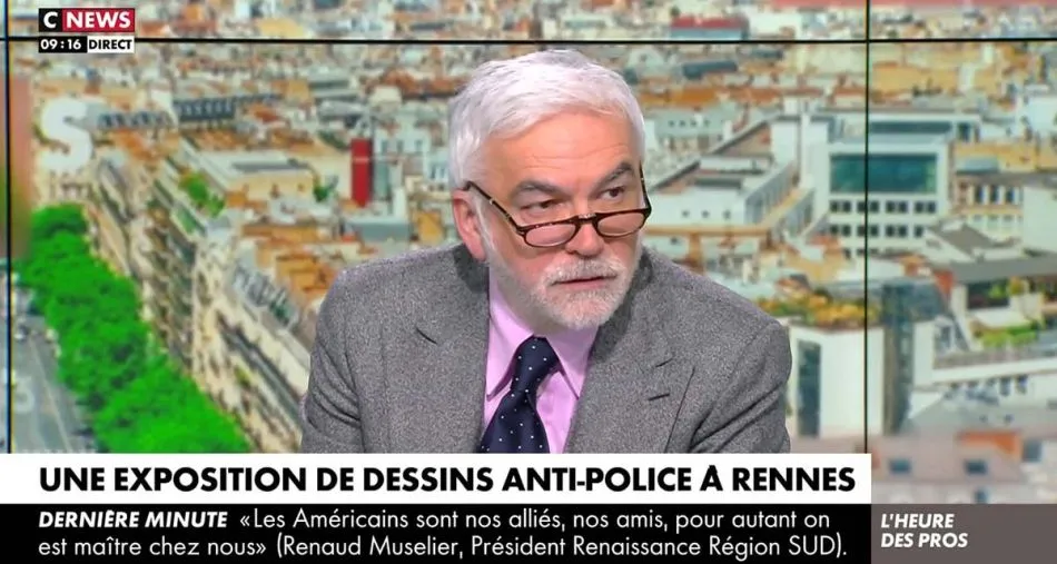 L’heure des Pros : Pascal Praud surpris en plein direct, “Arrêtez !”, il stoppe un chroniqueur sur CNews L’heure des Pros : Pascal Praud surpris en plein direct, “Arrêtez !”, il stoppe un chroniqueur sur CNews