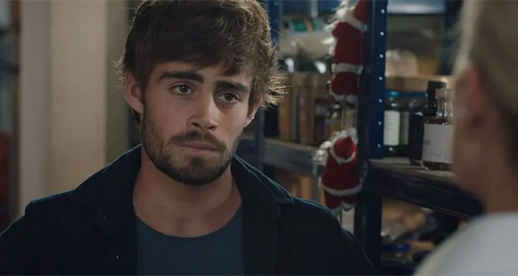Ici tout commence (spoiler) : Maxime sombre, un élève de TF1 gravement malade Ici tout commence (spoiler) : Maxime sombre, un élève de TF1 gravement malade