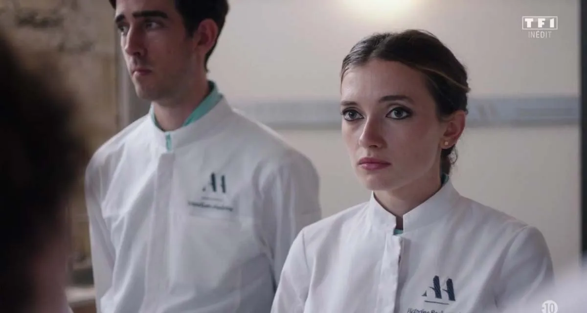 Ici tout commence en avance (spoiler) : les résumés des épisodes jusqu’au vendredi 25 novembre 2022 sur TF1 avec Vic sur un siège éjectable Ici tout commence en avance (spoiler) : les résumés des épisodes jusqu’au vendredi 25 novembre 2022 sur TF1 avec Vic sur un siège éjectable