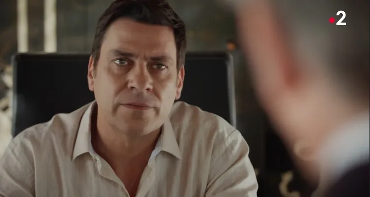Un si grand soleil (spoiler) : haute tension entre Kira et Serge Levars, quel avenir pour Alex et Julie ? Un si grand soleil (spoiler) : haute tension entre Kira et Serge Levars, quel avenir pour Alex et Julie ?