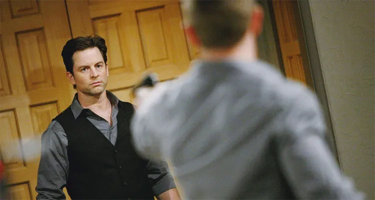 Les feux de l’amour : Michael Muhney (Adam) finalement de retour après avoir été viré ? Les feux de l’amour : Michael Muhney (Adam) finalement de retour après avoir été viré ?