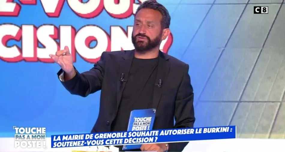 C8 : Eric Naulleau condamné par Cyril Hanouna (TPMP) après l’éviction d’Eric Zemmour C8 : Eric Naulleau condamné par Cyril Hanouna (TPMP) après l’éviction d’Eric Zemmour