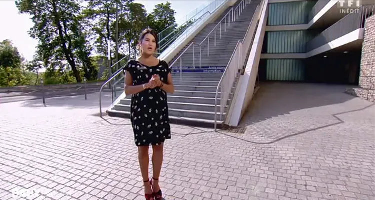 Baby Boom : Karine Ferri, plaquée par le rugby, a du mal à se défaire de Stéphane Plaza Baby Boom : Karine Ferri, plaquée par le rugby, a du mal à se défaire de Stéphane Plaza