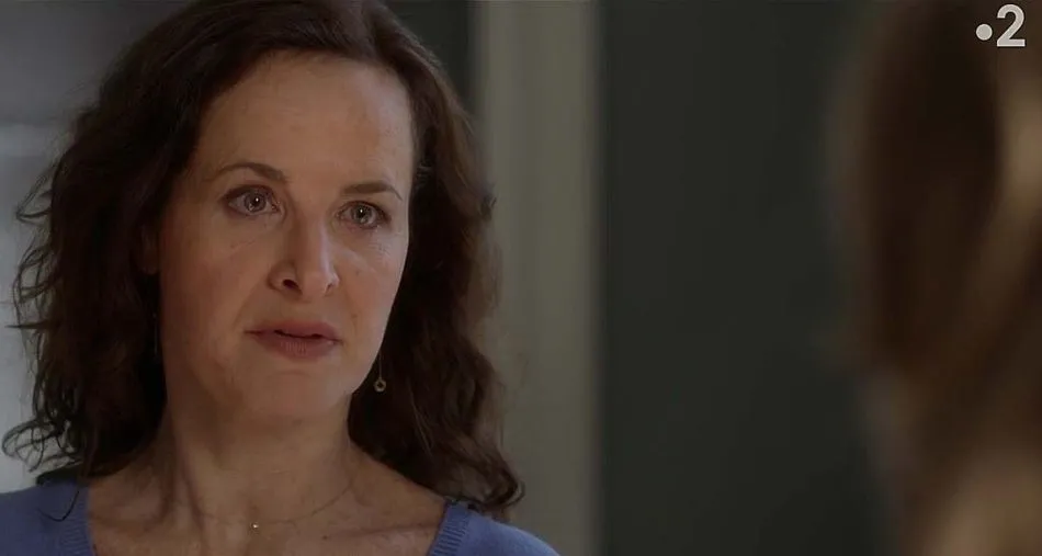 Un si grand soleil : le meurtre d’Hélène (Sophie Le Tellier) ? Rebondissement inattendu sur France 2 Un si grand soleil : le meurtre d’Hélène (Sophie Le Tellier) ? Rebondissement inattendu sur France 2