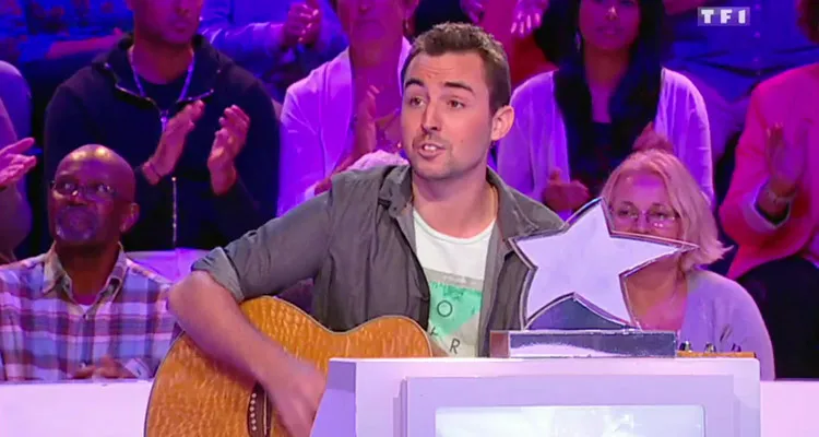 Les 12 coups de midi : Florent joue de la guitare, et est éliminé par Tony Les 12 coups de midi : Florent joue de la guitare, et est éliminé par Tony