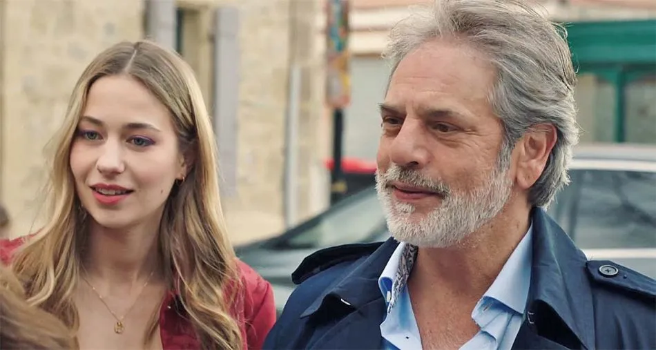 Paul continue de placer ses pions avant une confrontation choc avec Rose. Paul continue de placer ses pions avant une confrontation choc avec Rose.