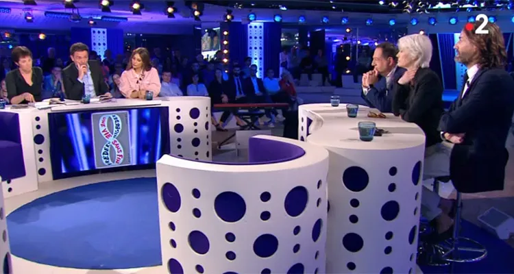 On n’est pas couché : Françoise Hardy évoque Jacques Dutronc, Laurent Ruquier chute en audience On n’est pas couché : Françoise Hardy évoque Jacques Dutronc, Laurent Ruquier chute en audience