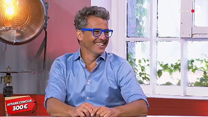 Affaire conclue lunette bleue sale