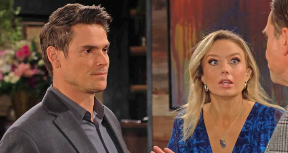 Abby (Melissa Ordway) est forcée de séparer Adam (Mark Grossman) et William (Jason Thompson) Abby (Melissa Ordway) est forcée de séparer Adam (Mark Grossman) et William (Jason Thompson)