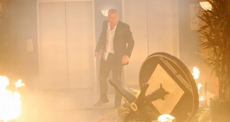 Les Feux de l’amour (spoiler) : incendie meurtrier pour Adam, Patty, Cane, Ashley... sur TF1 Les Feux de l’amour (spoiler) : incendie meurtrier pour Adam, Patty, Cane, Ashley... sur TF1