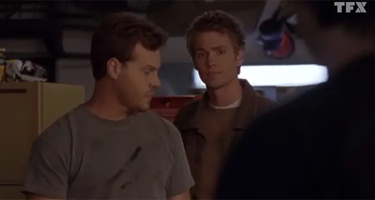 Les Frères Scott : Sophia Bush et Chad Michael Murray battus par Malcolm pour leur retour Les Frères Scott : Sophia Bush et Chad Michael Murray battus par Malcolm pour leur retour