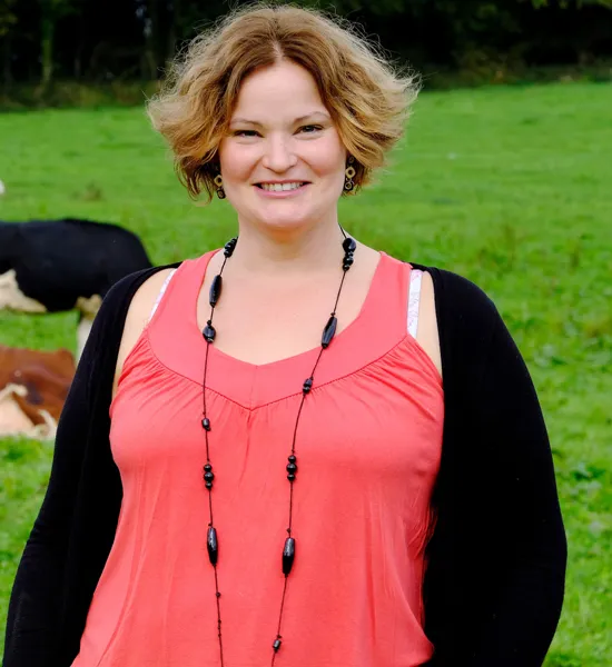 Aude (36 ans), éleveuse de vaches laitières en Bretagne