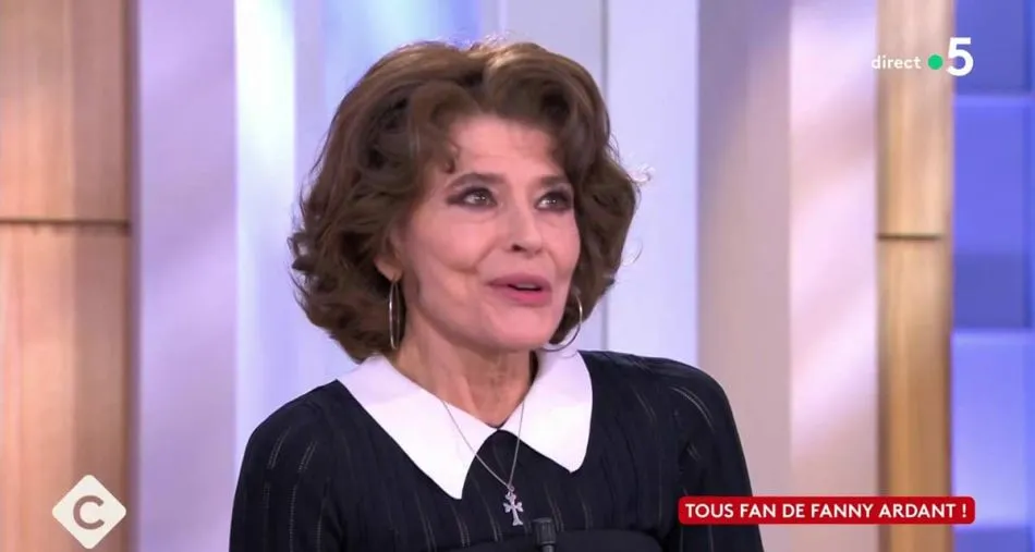 Fanny Ardent invitée de C à vous sur France 5.