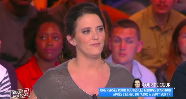 Touche pas à mon poste : Emilie Lopez tacle Arthur, Julien Courbet en hausse Touche pas à mon poste : Emilie Lopez tacle Arthur, Julien Courbet en hausse