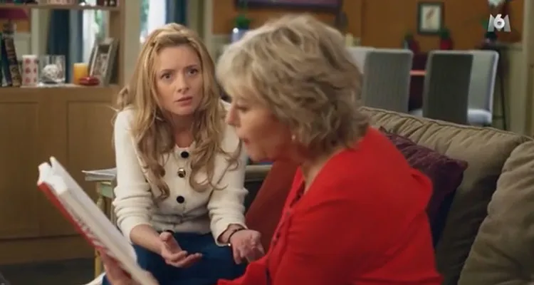 En famille : Roxane évincée, un départ pour Raymond et Huguette dans Scènes de ménages sur M6 En famille : Roxane évincée, un départ pour Raymond et Huguette dans Scènes de ménages sur M6