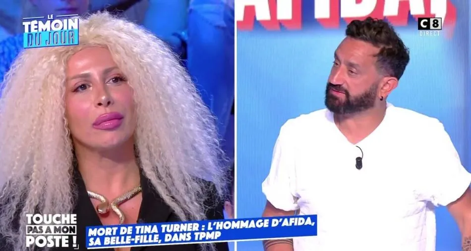 Touche pas à mon poste : Cyril Hanouna réprimande Valérie Benaïm, Afida Turner interpelle la production en direct sur C8 Touche pas à mon poste : Cyril Hanouna réprimande Valérie Benaïm, Afida Turner interpelle la production en direct sur C8