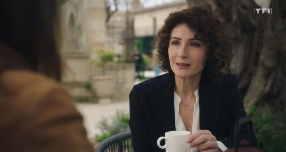Ici tout commence : coup de théâtre pour Clotilde (Elsa Lunghini), un départ annoncé sur TF1 Ici tout commence : coup de théâtre pour Clotilde (Elsa Lunghini), un départ annoncé sur TF1