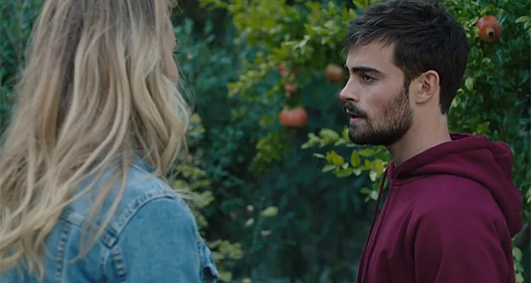 Demain nous appartient (TF1) : Ingrid Chauvin (Chloé) mise à mal, Clément Rémiens (Maxime) contre-attaque Demain nous appartient (TF1) : Ingrid Chauvin (Chloé) mise à mal, Clément Rémiens (Maxime) contre-attaque
