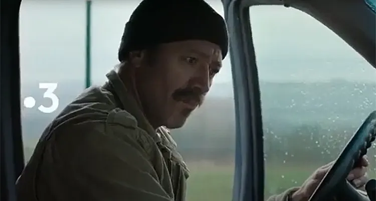 Le voyageur (France 3) : la mort de Bereski (Eric Cantona), les exigences de Bruno Debrandt (Caïn) pour le remplacer Le voyageur (France 3) : la mort de Bereski (Eric Cantona), les exigences de Bruno Debrandt (Caïn) pour le remplacer