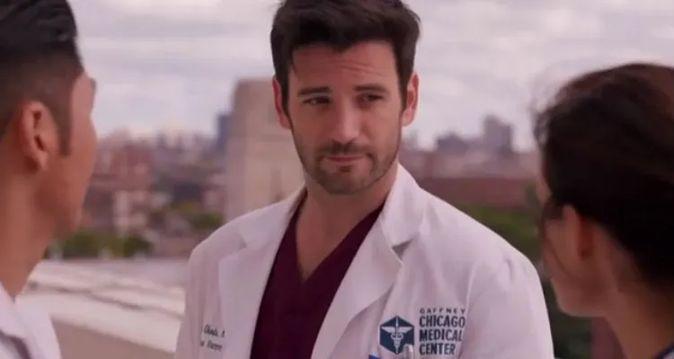 Audiences TV du mardi 3 janvier 2017 : M6 domine avec Scènes de ménages, enfin à la montagne, Chicago Med (TF1) devancée par Meurtres en Bourgogne (France 3) Audiences TV du mardi 3 janvier 2017 : M6 domine avec Scènes de ménages, enfin à la montagne, Chicago Med (TF1) devancée par Meurtres en Bourgogne (France 3)