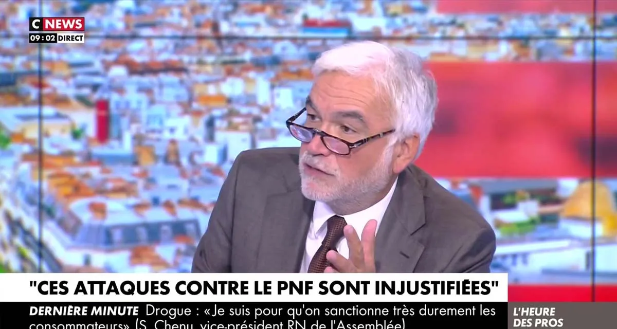 Pascal Praud accusé en direct dans L’Heure des Pros, une provocation qui ne passe pas sur CNews
