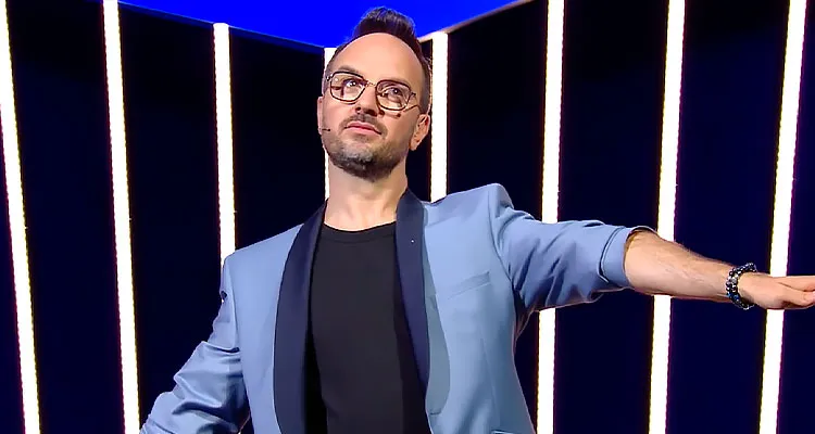 Programme TV de ce soir (samedi 11 juin 2022) : Le big show (France 2), Mortelles calanques (France 3), Adieu, je reste (C8), Les visages oubliés de Palmyre (Arte)… Programme TV de ce soir (samedi 11 juin 2022) : Le big show (France 2), Mortelles calanques (France 3), Adieu, je reste (C8), Les visages oubliés de Palmyre (Arte)…