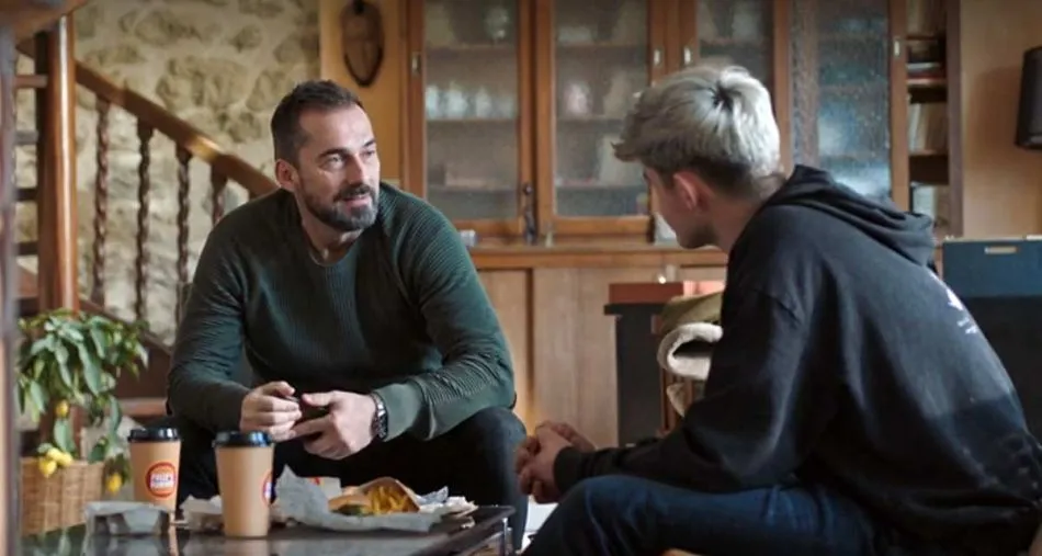 Demain nous appartient (spoiler) : Jules détruit Martin et Nordine, Raphaëlle Perraud en danger sur TF1 Demain nous appartient (spoiler) : Jules détruit Martin et Nordine, Raphaëlle Perraud en danger sur TF1