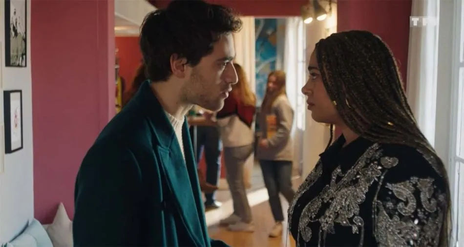 Ici tout commence en avance : Jasmine blesse Axel, Tom rompt avec Billie… (épisode du mercredi 22 mars 2023 sur TF1) Ici tout commence en avance : Jasmine blesse Axel, Tom rompt avec Billie… (épisode du mercredi 22 mars 2023 sur TF1)