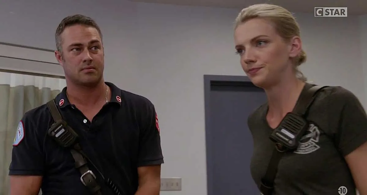 Chigaro Fire (saison 9) : Taylor Kinney (Kelly Severide) promet une fin inattendue pour la série, une saison 10 déjà actée ? Chigaro Fire (saison 9) : Taylor Kinney (Kelly Severide) promet une fin inattendue pour la série, une saison 10 déjà actée ?