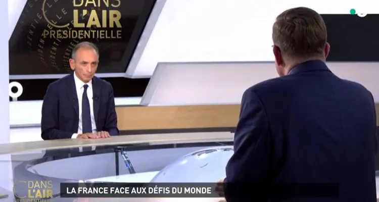 C dans l’air : audience surprenante pour Eric Zemmour ? Caroline Roux accuse le coup sur France 5 C dans l’air : audience surprenante pour Eric Zemmour ? Caroline Roux accuse le coup sur France 5